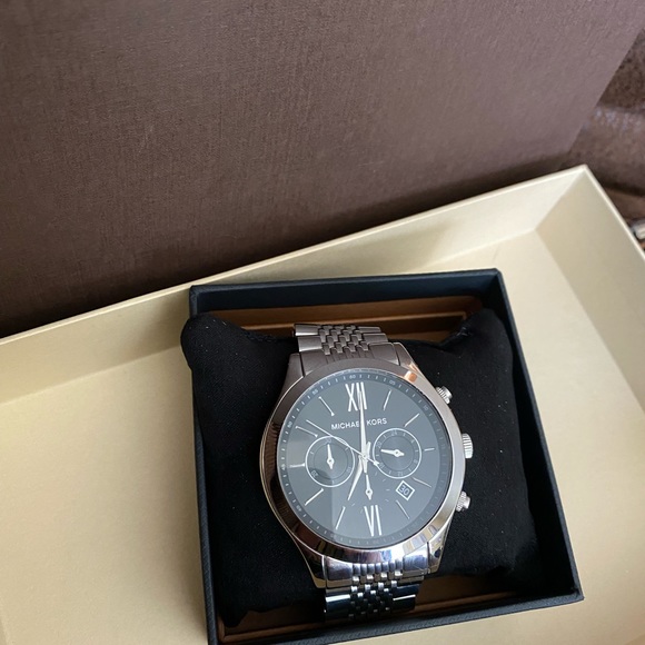 Michael kors unisex watch (MK8305) - Picture 3 of 3